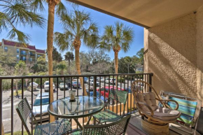 Hilton Head Island Apartment - Walk to Beach!
